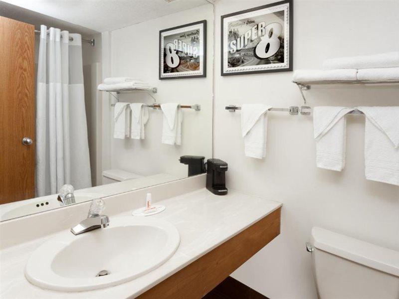 Super 8 By Wyndham Stevensville St Joseph Exterior foto