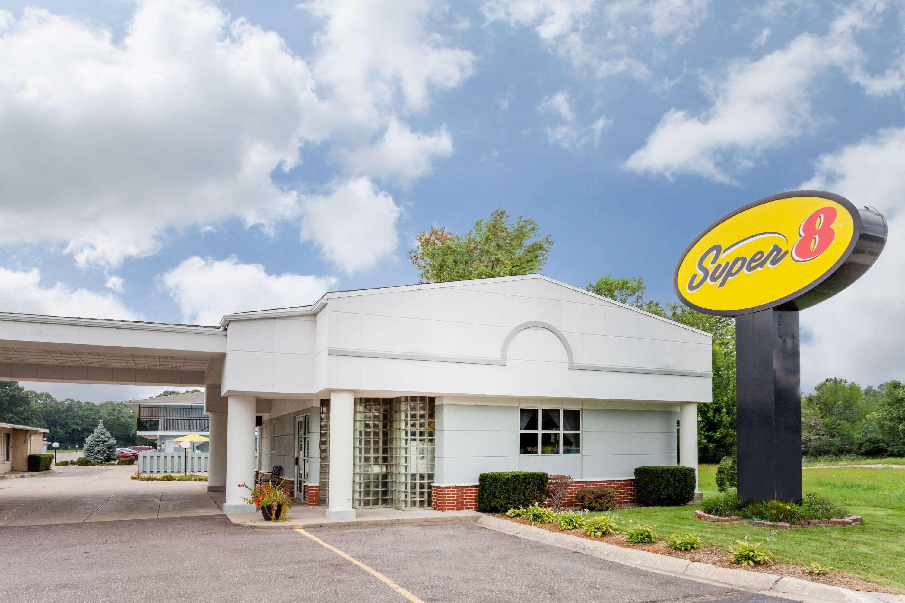 Super 8 By Wyndham Stevensville St Joseph Exterior foto